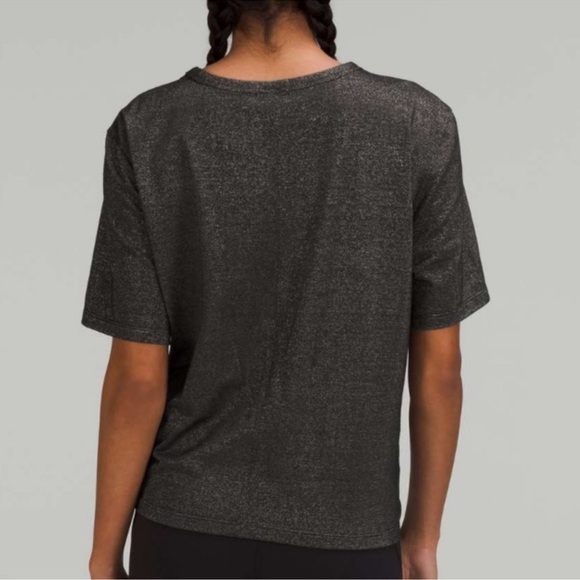 Special Edition EUC  Size 8 Lululemon Crescent T-Shirt *Spark
Black - Picture 2 of 7